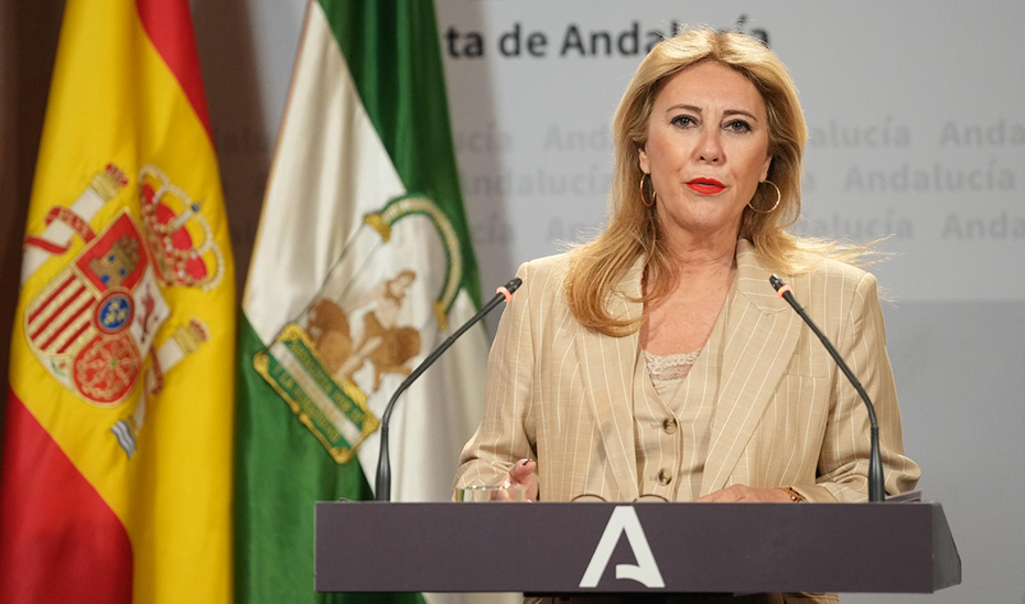 Carolina España anuncia el refuerzo del apoyo a la inserción sociolaboral con una inversión de 4,8 millones